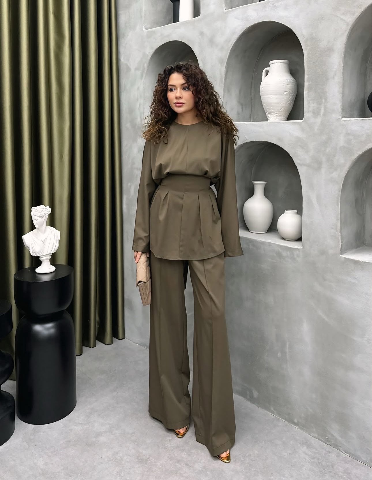 Olive oil crêpe belted set